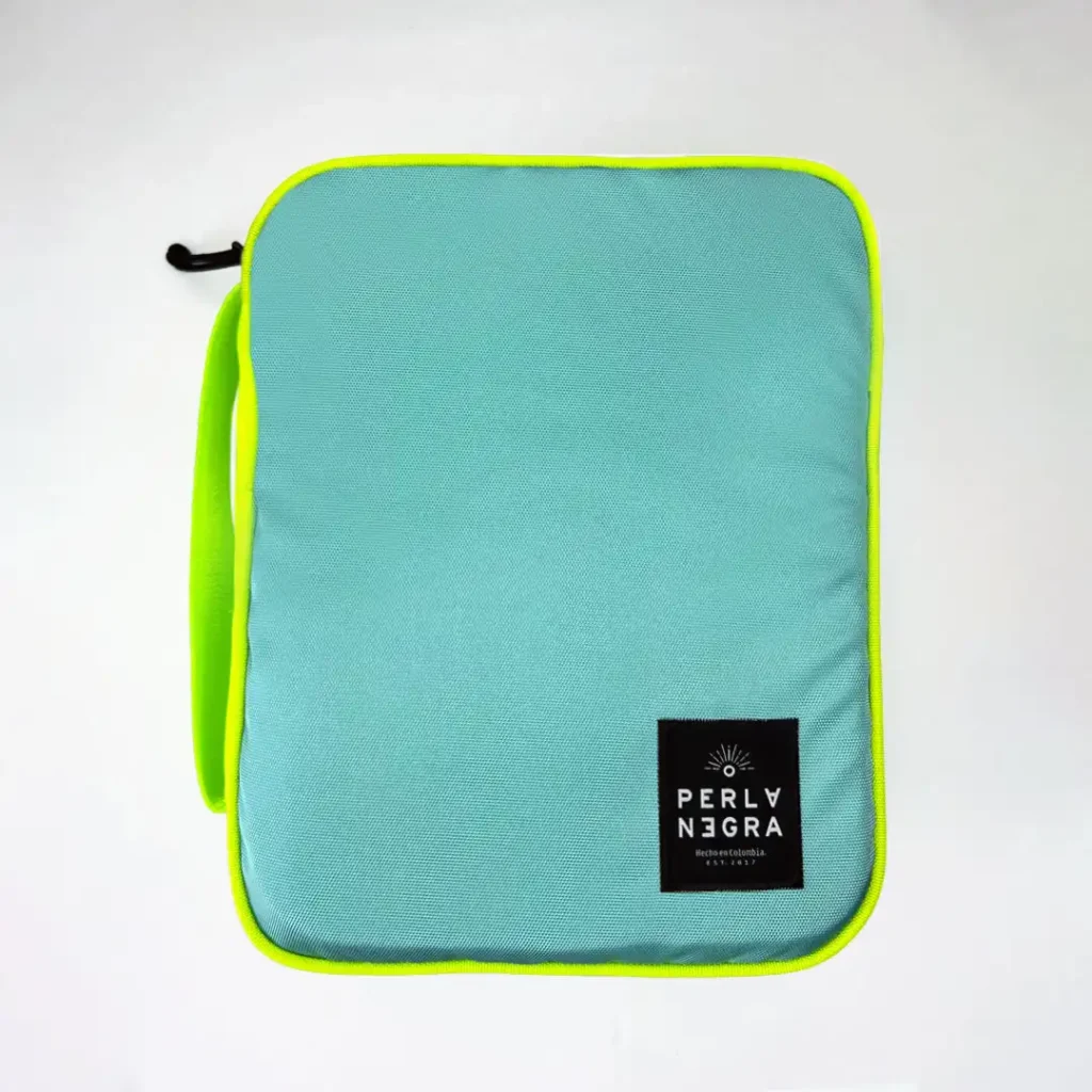 Portalibros Ciénega: diseño y funcionalidad en un solo producto