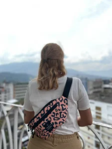 Qué regalar a una mujer con estilo: guía rápida de accesorios únicos